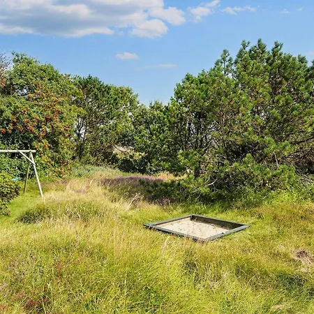 Cozy Haven Near Vesterhavet