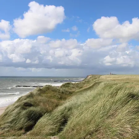 Cozy Haven Near Vesterhavet *